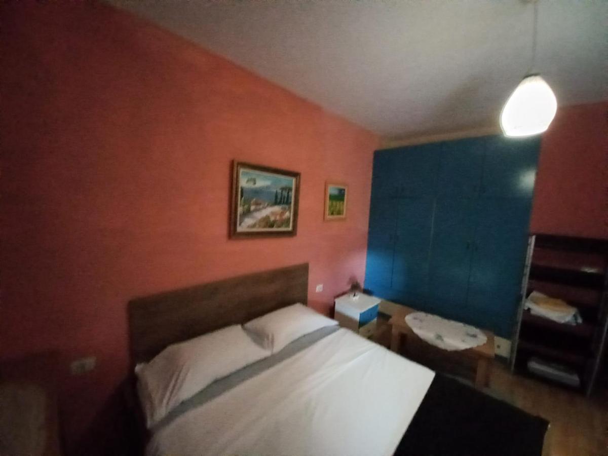Penthouse & Aparts Tirana